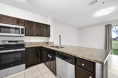 134 SE 28th Ter #5, Homestead, FL 33033 - Photo 9