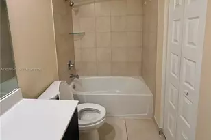 10455 NW 82nd St, Doral, FL 33178 - Photo 19