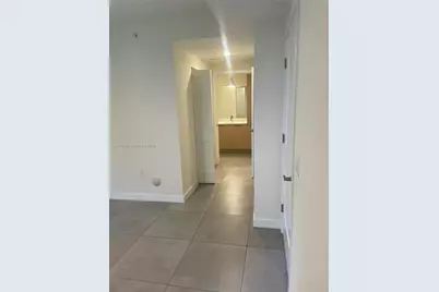 16395 Biscayne Blvd #313, North Miami Beach, FL 33160 - Photo 1