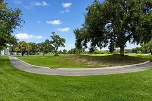 12601 SW 13th St, Pembroke Pines, FL 33027 - Photo 23