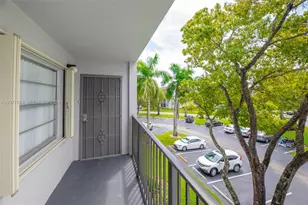 12601 SW 13th St, Pembroke Pines, FL 33027 - Photo 25