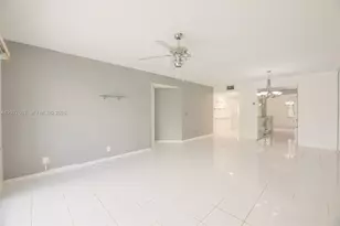 12601 SW 13th St, Pembroke Pines, FL 33027 - Photo 9