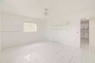 12601 SW 13th St, Pembroke Pines, FL 33027 - Photo 19