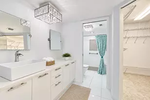 12601 SW 13th St, Pembroke Pines, FL 33027 - Photo 11
