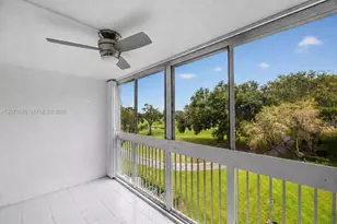 12601 SW 13th St, Pembroke Pines, FL 33027 - Photo 19