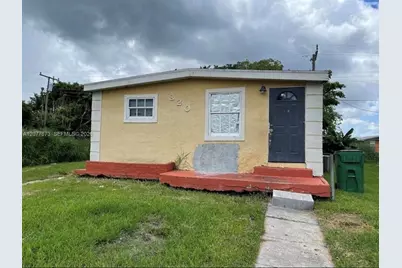 820 Rickey Jackson Blvd, Pahokee, FL 33476 - Photo 1