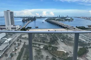 1400 Biscayne Blvd, Miami, FL 33132 - Photo 11