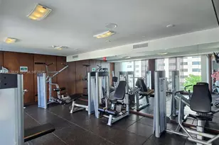 325 S Biscayne Blvd, Miami, FL 33131 - Photo 21