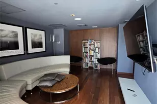 325 S Biscayne Blvd, Miami, FL 33131 - Photo 33