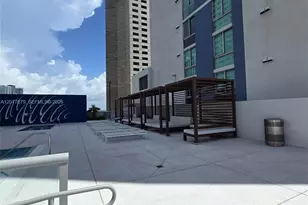 325 S Biscayne Blvd, Miami, FL 33131 - Photo 17