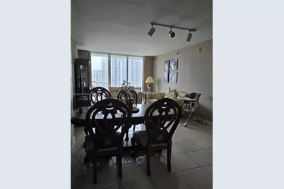 325 S Biscayne Blvd #3115, Miami, FL 33131 - Photo 7