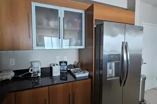 325 S Biscayne Blvd, Miami, FL 33131 - Photo 5