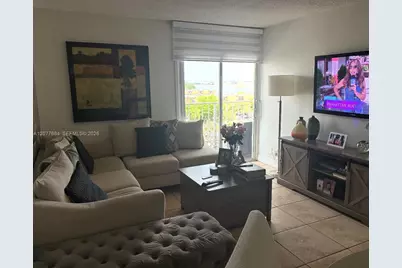 4550 NW 9th St #821E, Miami, FL 33126 - Photo 3