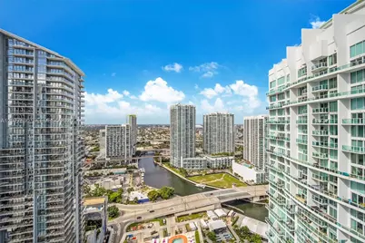 55 SE 6th St #3901, Miami, FL 33131 - Photo 15