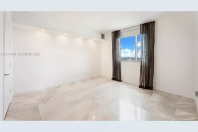 55 SE 6th St #3901, Miami, FL 33131 - Photo 11