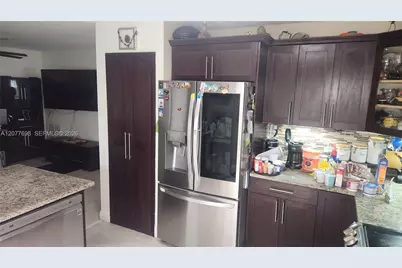 1055 NW 187th Ave, Pembroke Pines, FL 33029 - Photo 23
