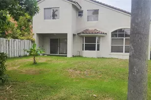 1055 NW 187th Ave, Pembroke Pines, FL 33029 - Photo 9