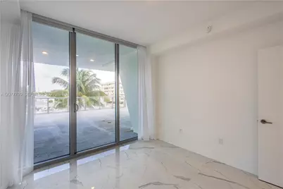 8425 Crespi Blvd #302, Miami Beach, FL 33141 - Photo 15