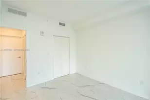 8425 Crespi Blvd, Miami Beach, FL 33141 - Photo 13