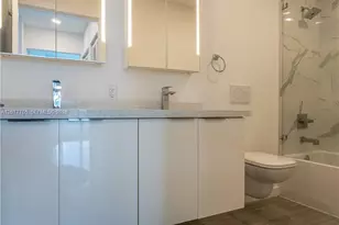 8425 Crespi Blvd, Miami Beach, FL 33141 - Photo 17
