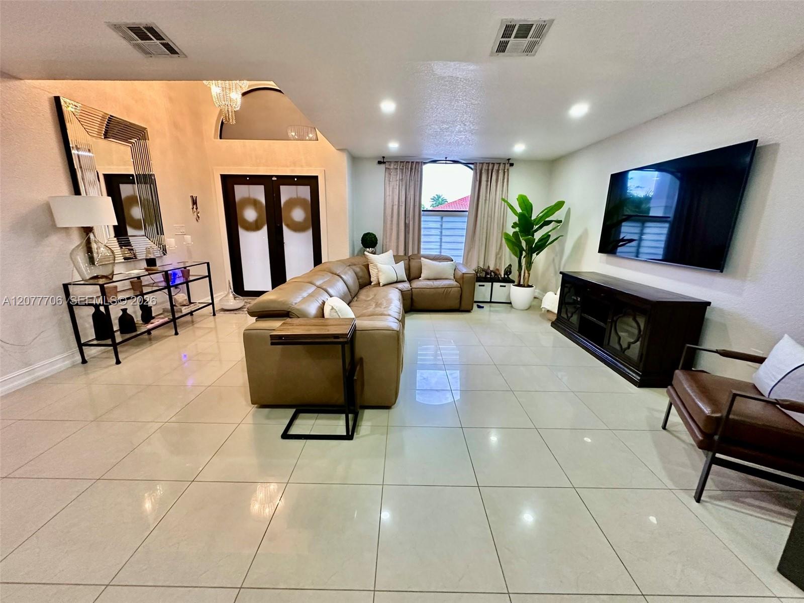 9021 NW 150th Terrace - 9021 NW 150th Terrace, Miami Lakes, FL 33018 Luxury Property | Jose Angel Pina