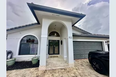 9021 NW 150th Ter, Miami Lakes, FL 33018 - Photo 23
