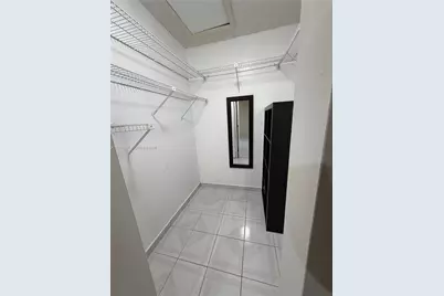 2658 W 74th Ter, Hialeah, FL 33016 - Photo 15