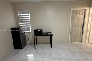 2658 W 74th Terrace, Hialeah, FL 33016 - Photo 11