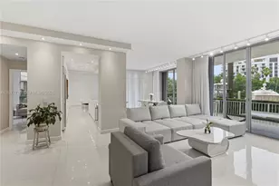 3500 Mystic Pointe Dr, Aventura, FL 33180 - Photo 9