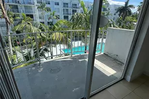 488 NW 165th St Rd, Miami, FL 33169 - Photo 9