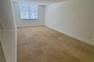 488 NW 165th St Rd, Miami, FL 33169 - Photo 11