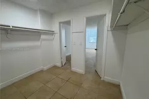 488 NW 165th St Rd, Miami, FL 33169 - Photo 17