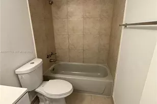 488 NW 165th St Rd, Miami, FL 33169 - Photo 25