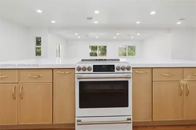 13040 N Miami Ave, Miami, FL 33168 - Photo 9