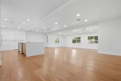 13040 N Miami Ave, Miami, FL 33168 - Photo 11