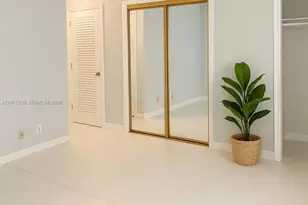 610 NE 12th Ave, Hallandale Beach, FL 33009 - Photo 13