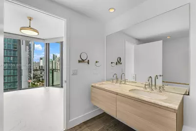 2900 NE 7th Ave #1409, Miami, FL 33137 - Photo 21