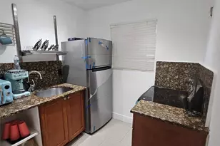 6966 Byron Ave, Miami Beach, FL 33141 - Photo 9