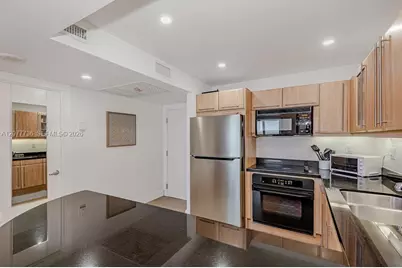2301 Collins Ave #1242, Miami Beach, FL 33139 - Photo 17