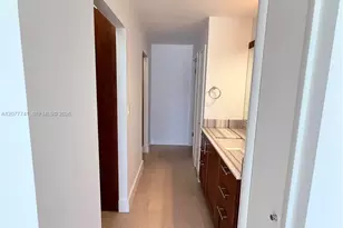 1450 Brickell Bay Dr, Miami, FL 33131 - Photo 9