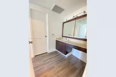 500 Bayview Dr #825, Sunny Isles Beach, FL 33160 - Photo 19