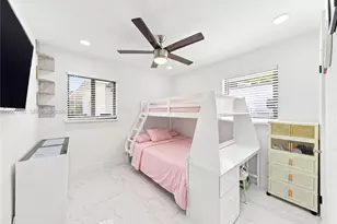 10125 SW 84th St, Miami, FL 33173 - Photo 13