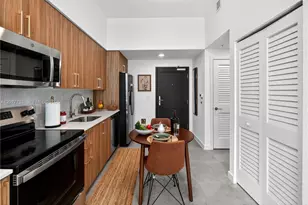 2001 Van Buren St, Hollywood, FL 33020 - Photo 17