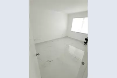 1610 Lenox Ave #308, Miami Beach, FL 33139 - Photo 11