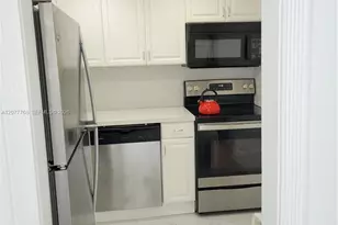 1610 Lenox Ave., Miami Beach, FL 33139 - Photo 5
