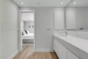 607 Ocean Dr, Key Biscayne, FL 33149 - Photo 17