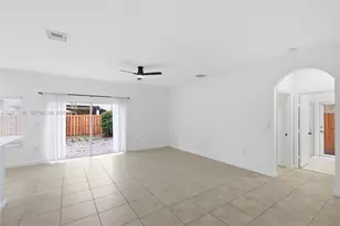22505 SW 94th Pl, Cutler Bay, FL 33190 - Photo 15