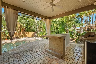 2725 NE 21st Ave, Fort Lauderdale, FL 33306 - Photo 9
