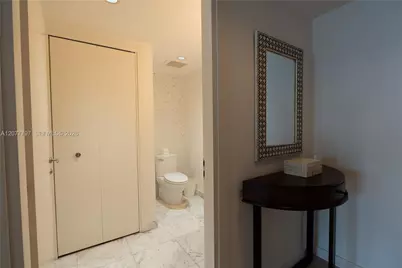 200 Biscayne Boulevard Way #3305, Miami, FL 33131 - Photo 13
