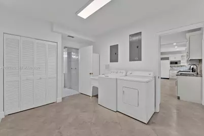 4560 Prairie Ave, Miami Beach, FL 33140 - Photo 17